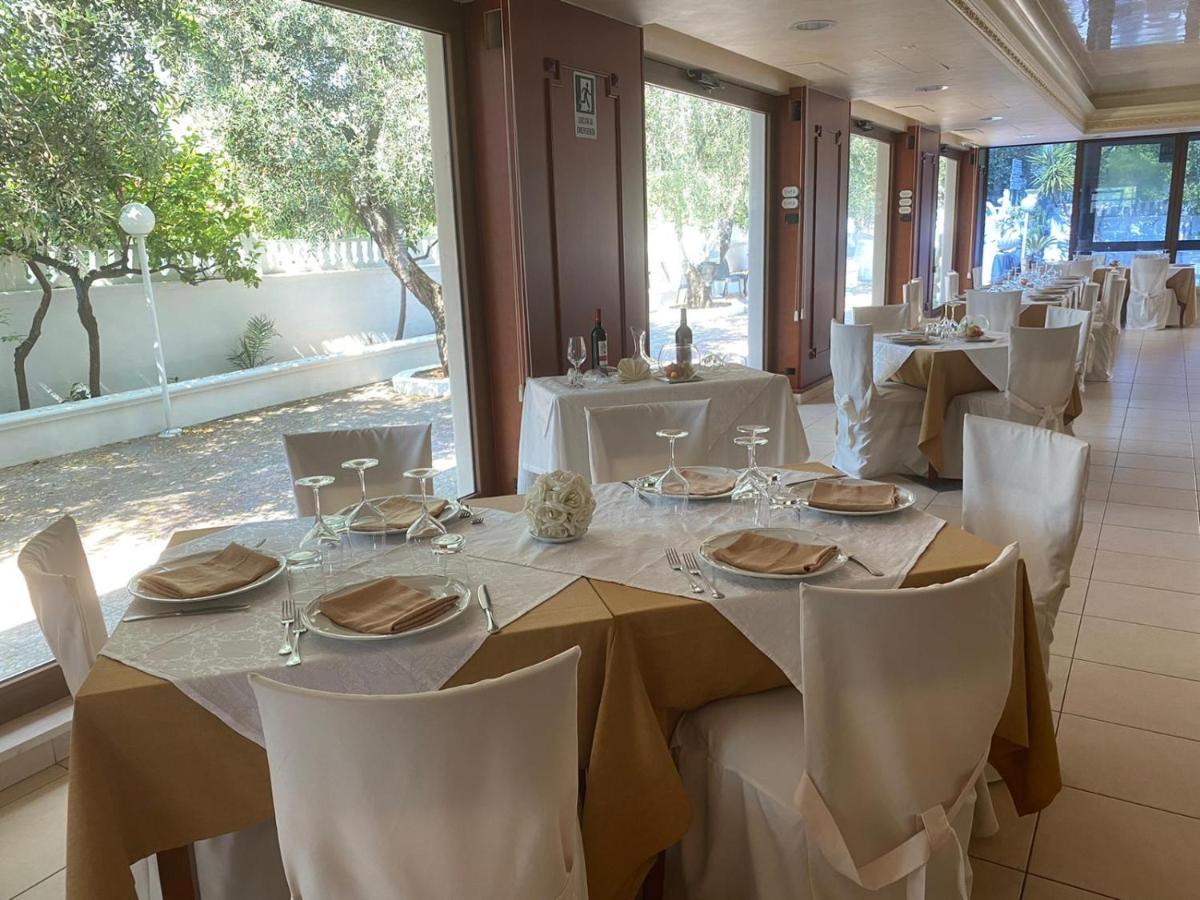 מאטינאטה Hotel Il Melograno מראה חיצוני תמונה