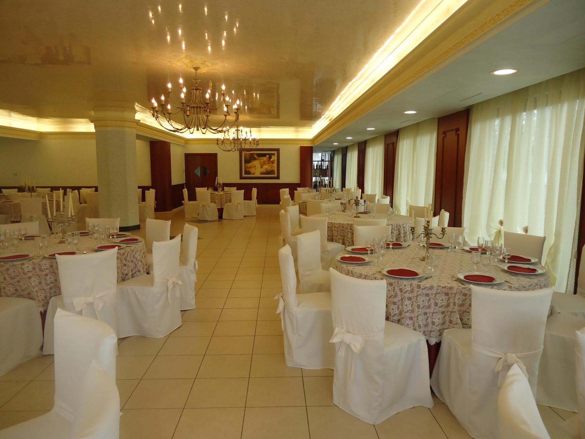 מאטינאטה Hotel Il Melograno מראה חיצוני תמונה