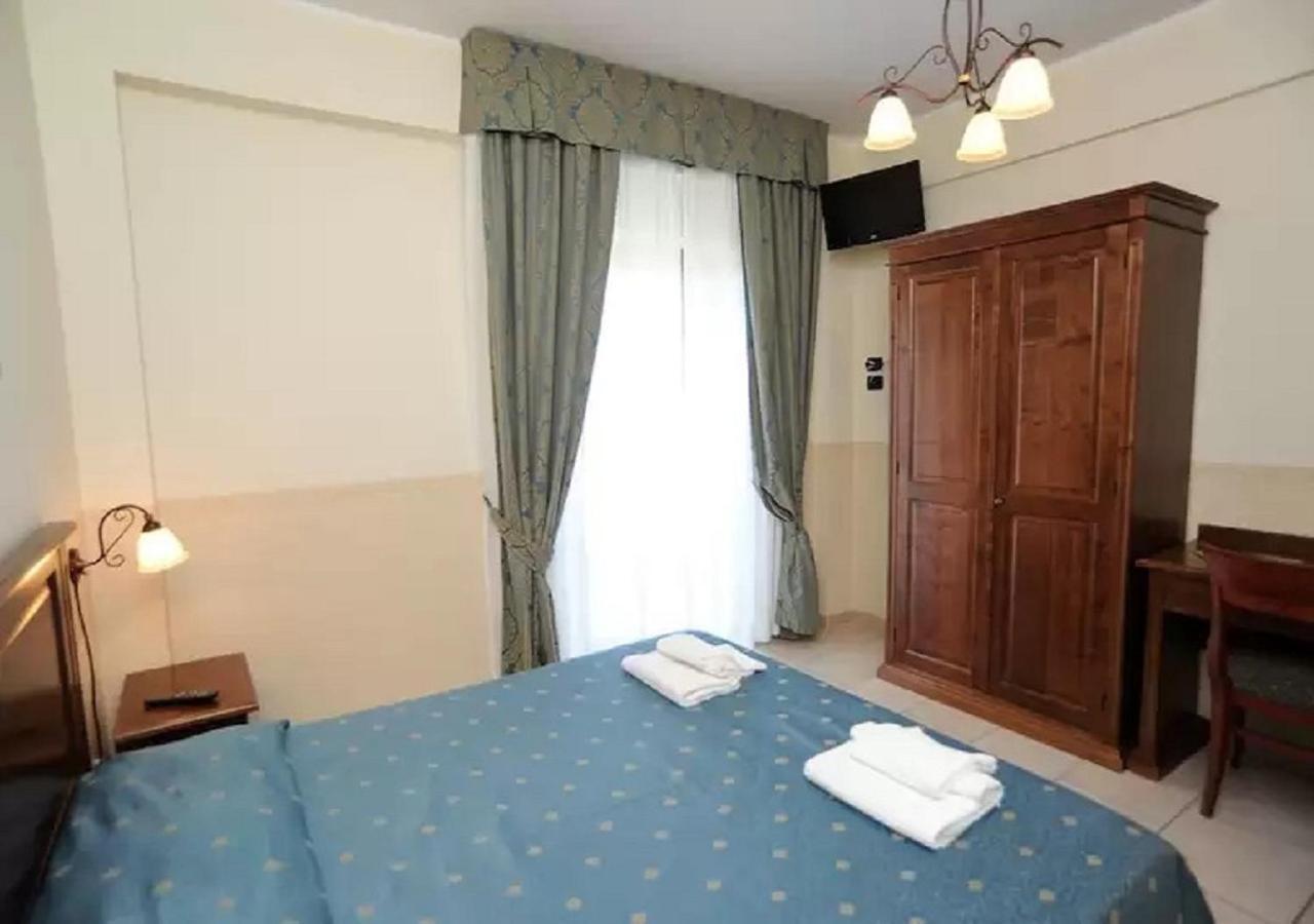מאטינאטה Hotel Il Melograno מראה חיצוני תמונה